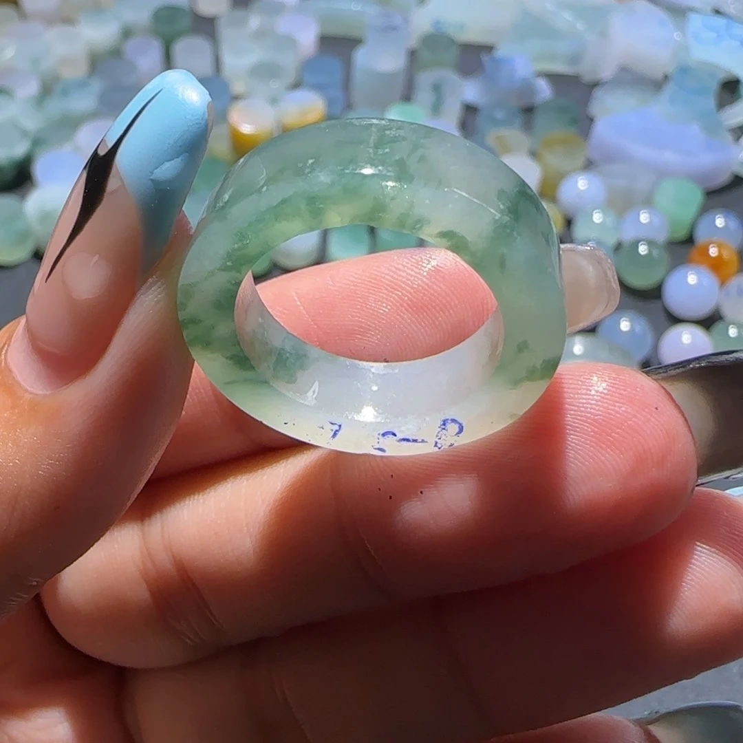 定制翡翠未镶嵌定制