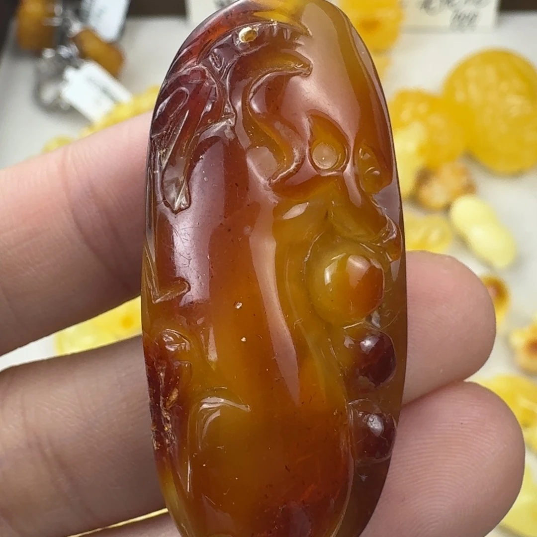 蜜蜡未镶嵌珠宝奇石微粉 47.2×21.6×11mm