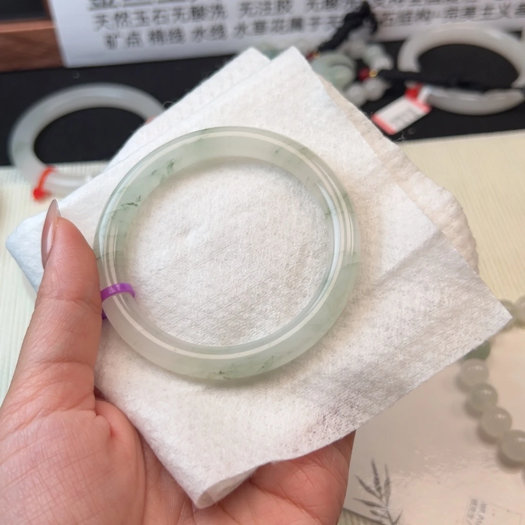 石英质玉手镯未镶嵌五****柒56