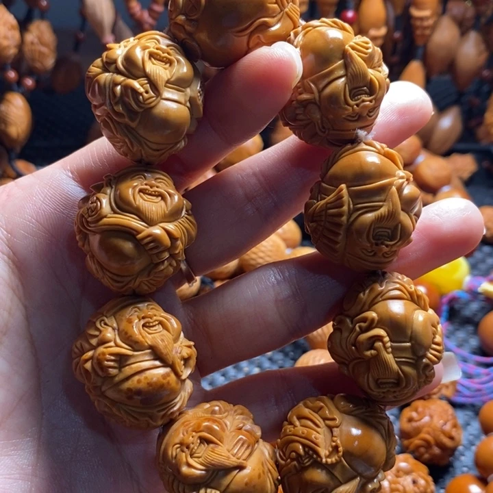 吊坠橄榄核回**笑微上色