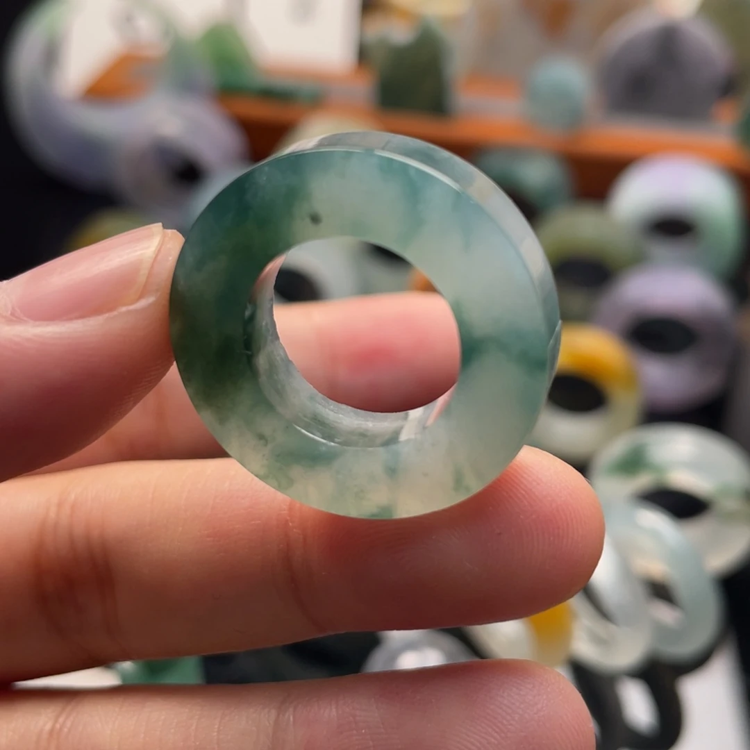 定制翡翠未镶嵌  江南绿