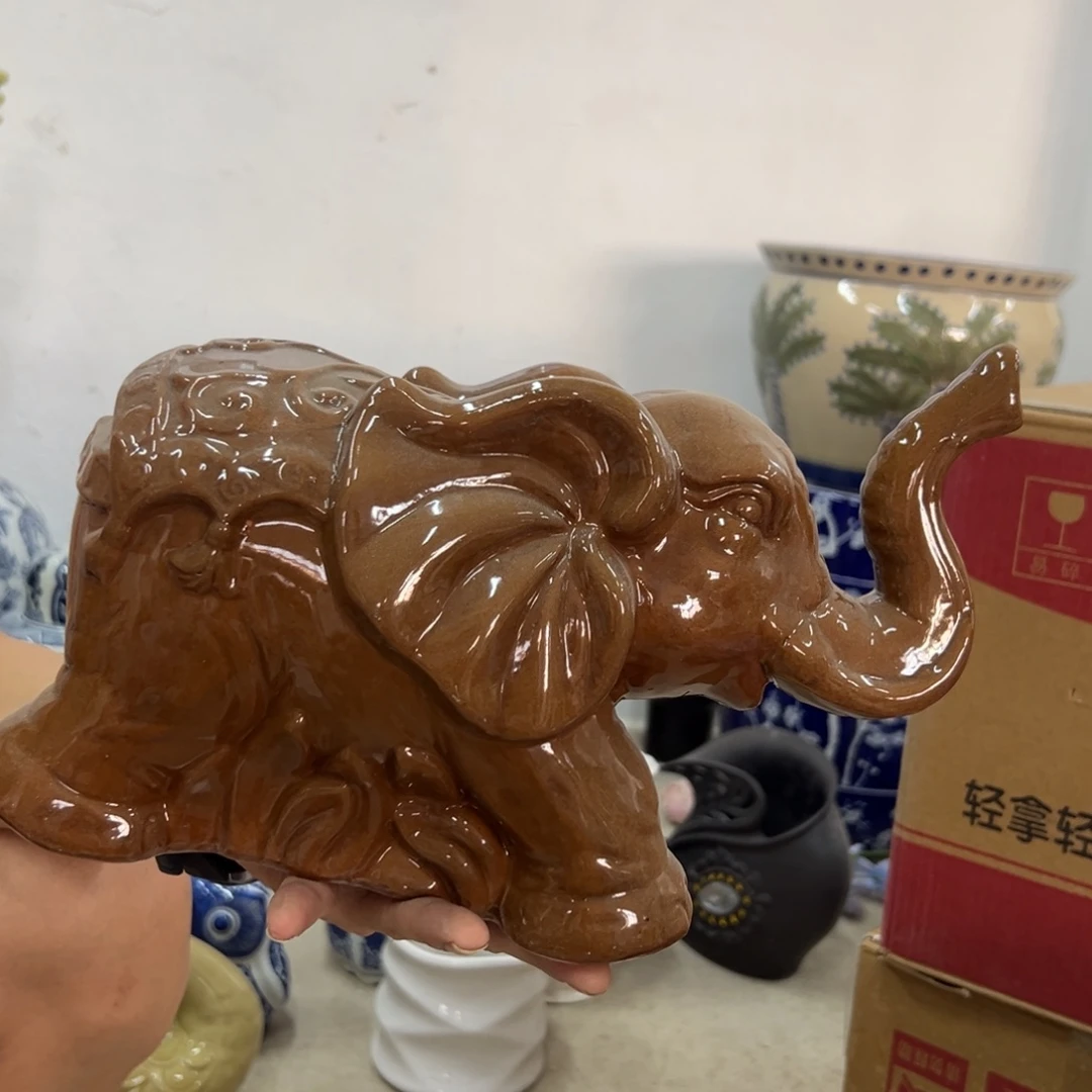 微瑕青花瓷器值得厚爱