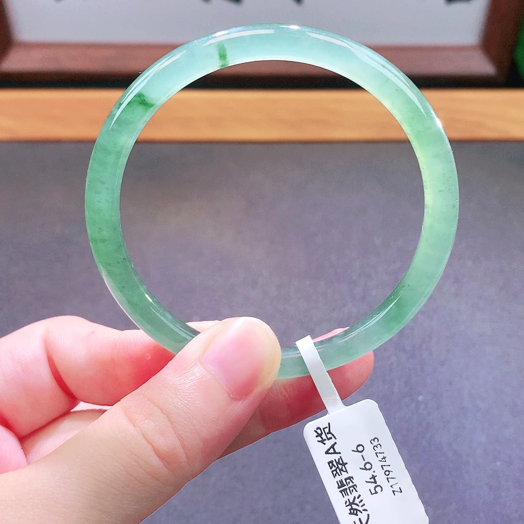 翡翠未镶嵌手镯天然翡翠