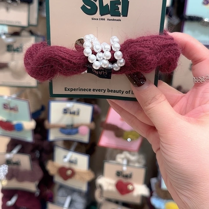 红色珍珠毛线发绳