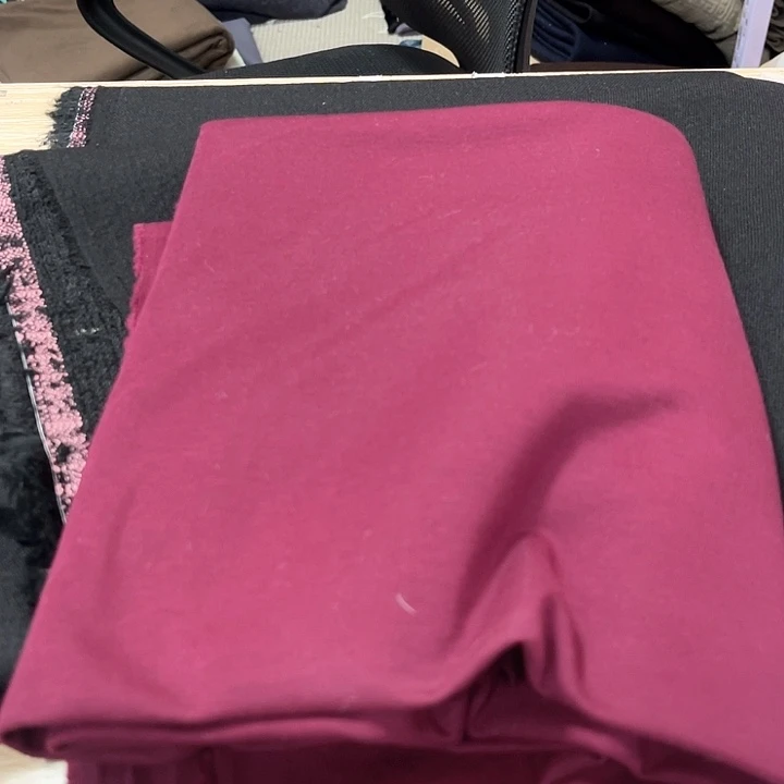 酒红色酒红色，小爱小木1米