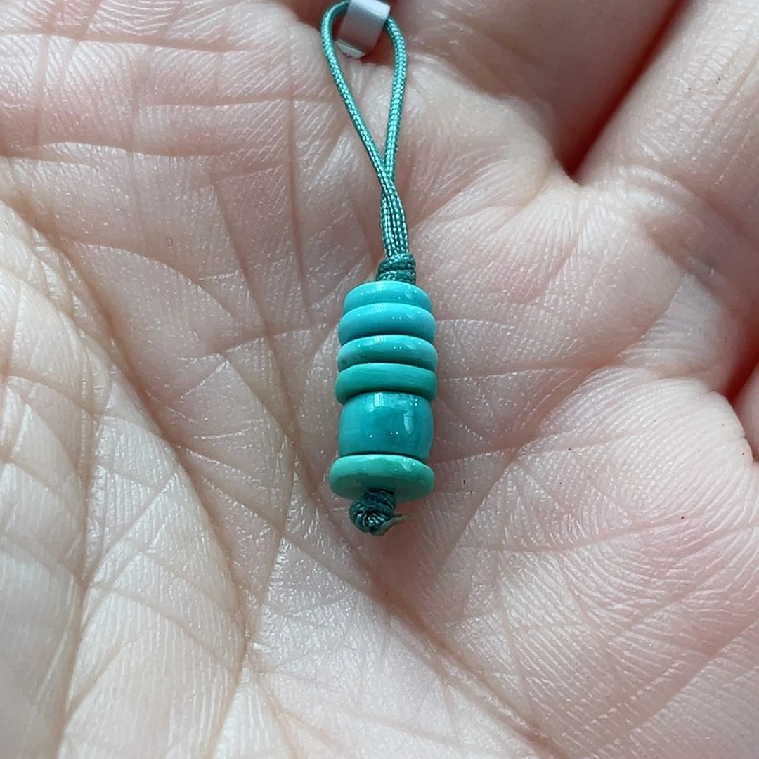 绿松石颈饰未镶嵌