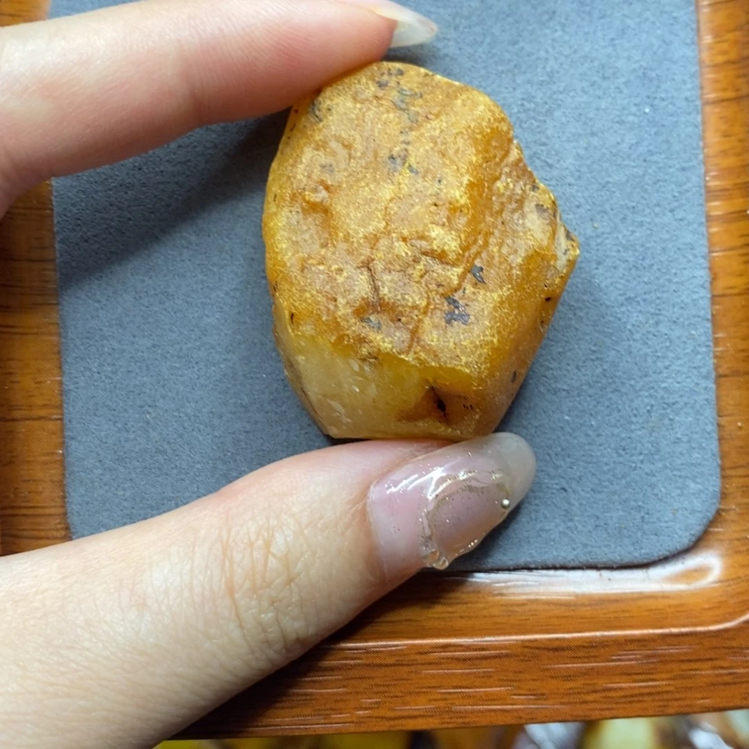 定制琥珀未镶嵌陈