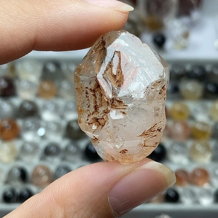 水晶颈饰未镶嵌冰雪骸骨红泥