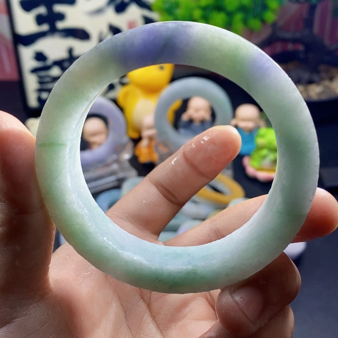 定制翡翠未镶嵌翡翠手镯