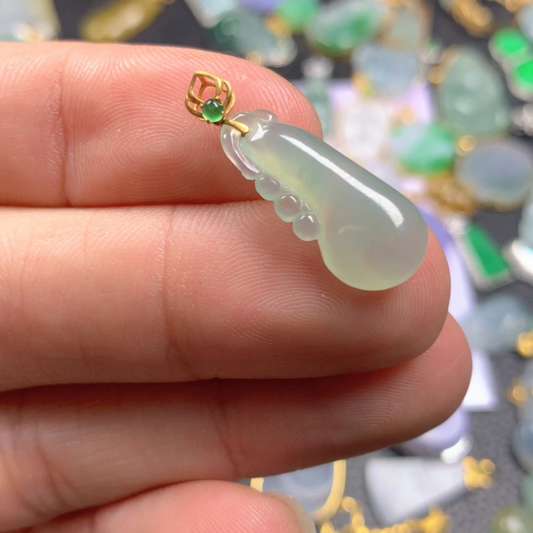 【闪购商品】翡翠颈饰18K金镶嵌翡翠