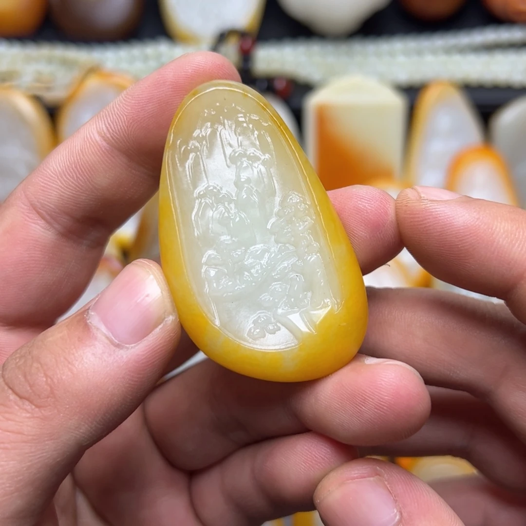 和田玉未镶嵌挂件