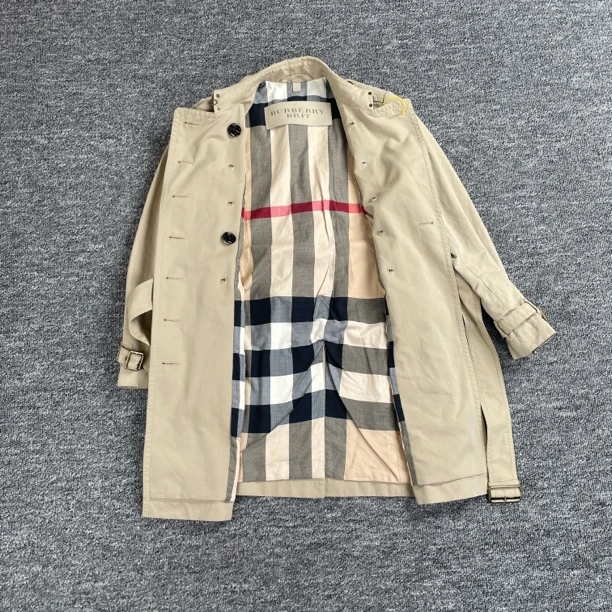99新 BURBERRY/博柏利 52919/Burberry 卡其色双排扣长款风衣夹克