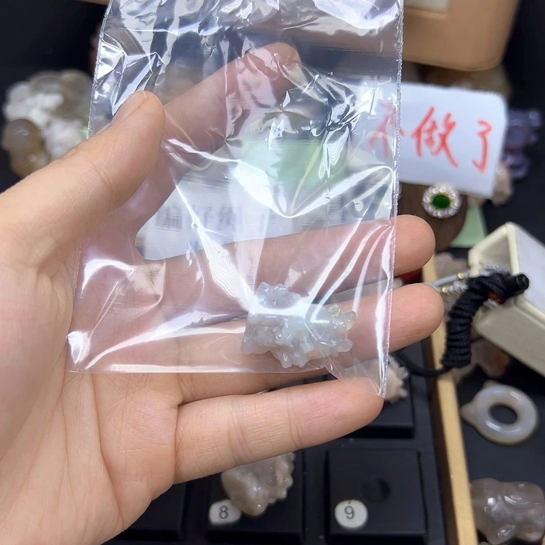 石英质玉未镶嵌吊坠(赠链)丸**推