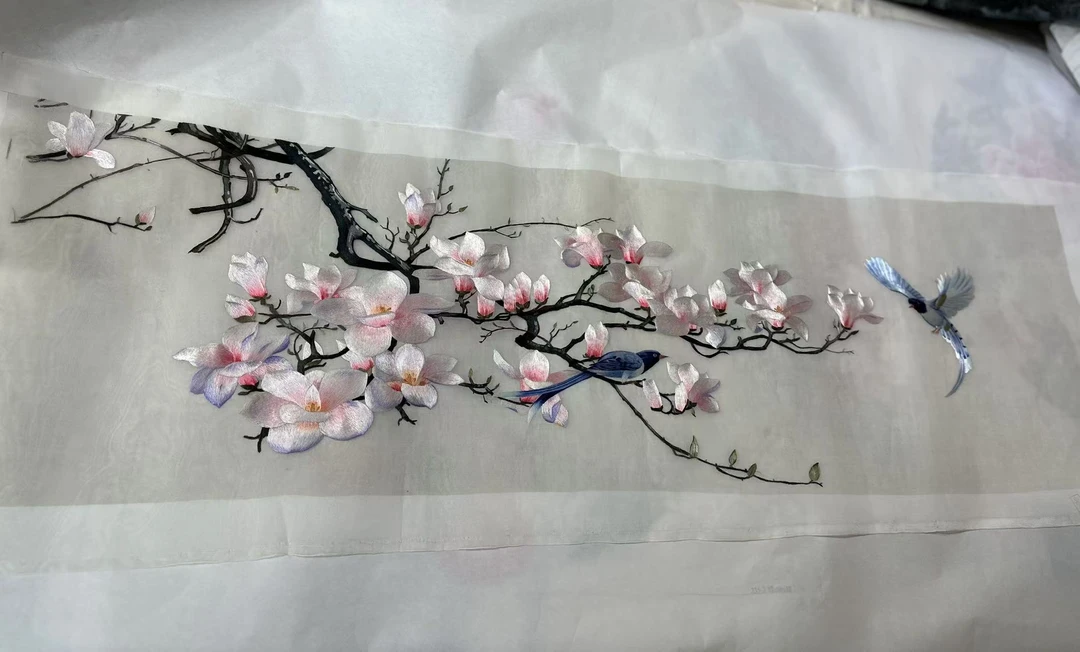 纯手工苏绣玉兰双鹊绣片可装裱成品卧室挂画装饰