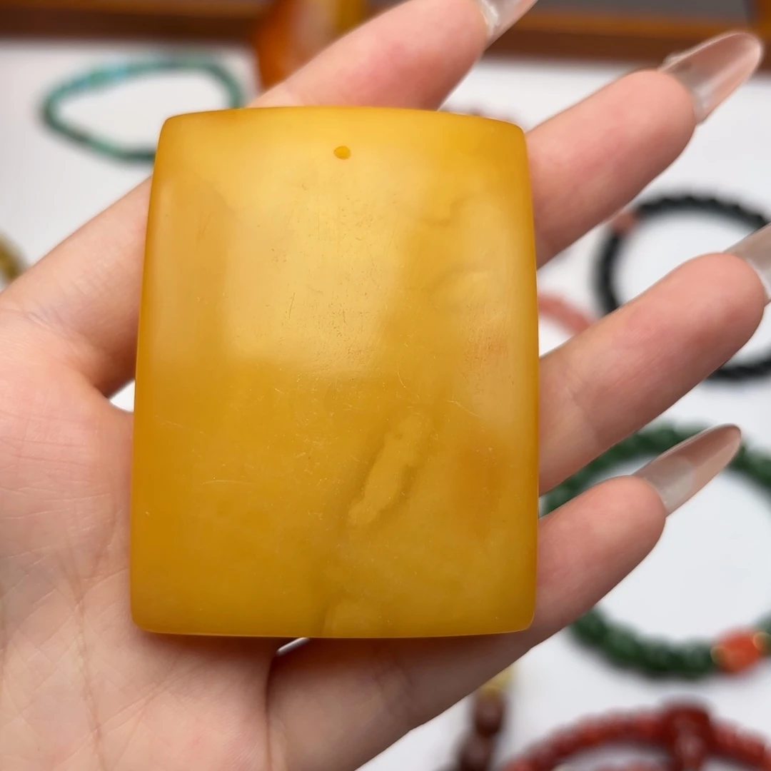 未镶嵌颈饰琥珀蜜蜡吊坠