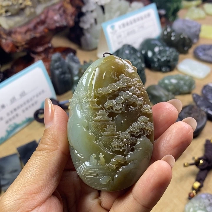 和田玉未镶嵌颈饰