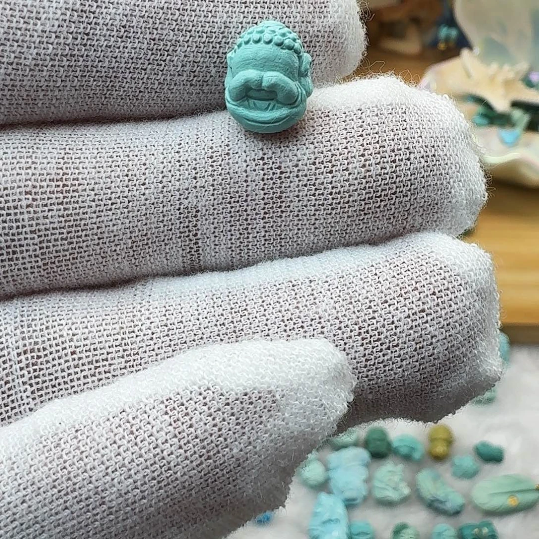 绿松石未镶嵌颈饰不说宝宝佛