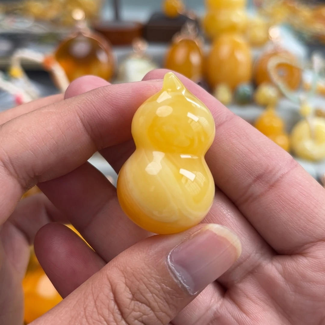 未镶嵌蜜蜡珠宝奇石