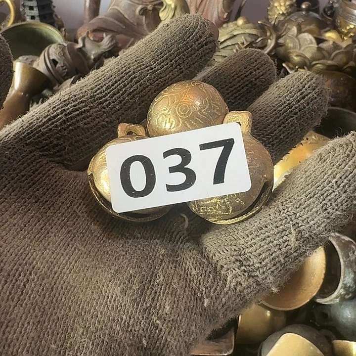 赏***己闪电购铜摆件工艺品037