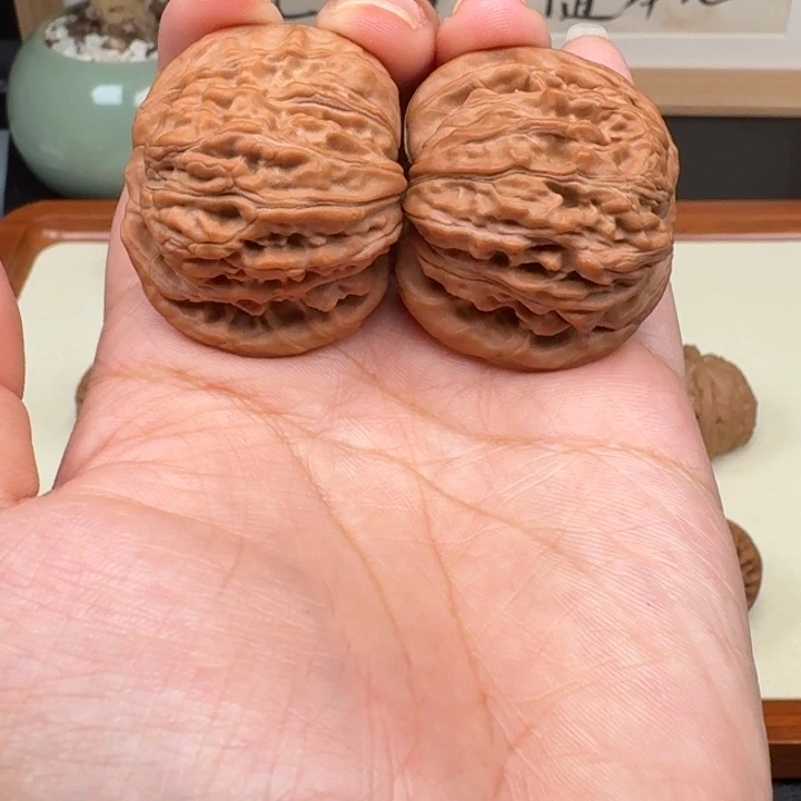 文玩核桃把件全品汉高楼39