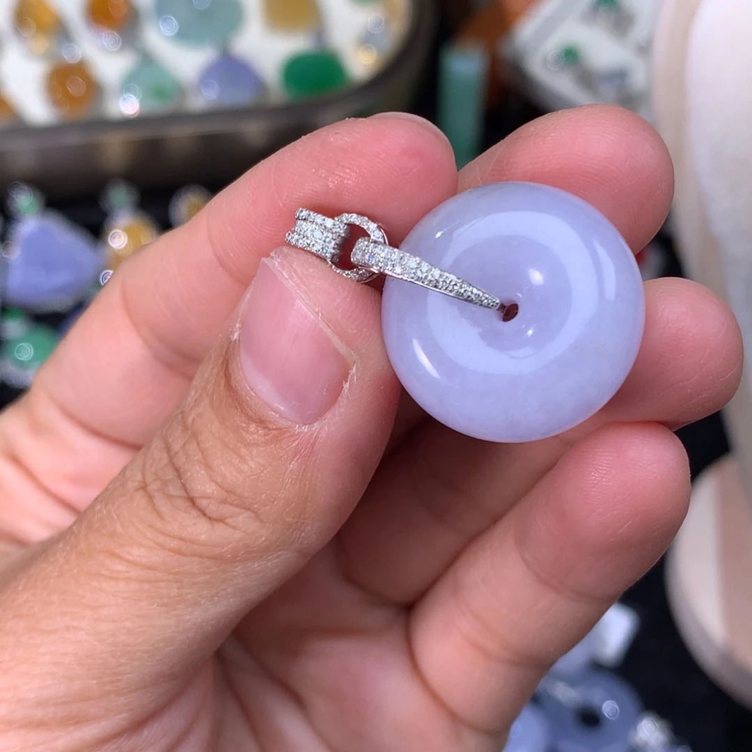 翡翠吊坠(不含链)18K金镶嵌