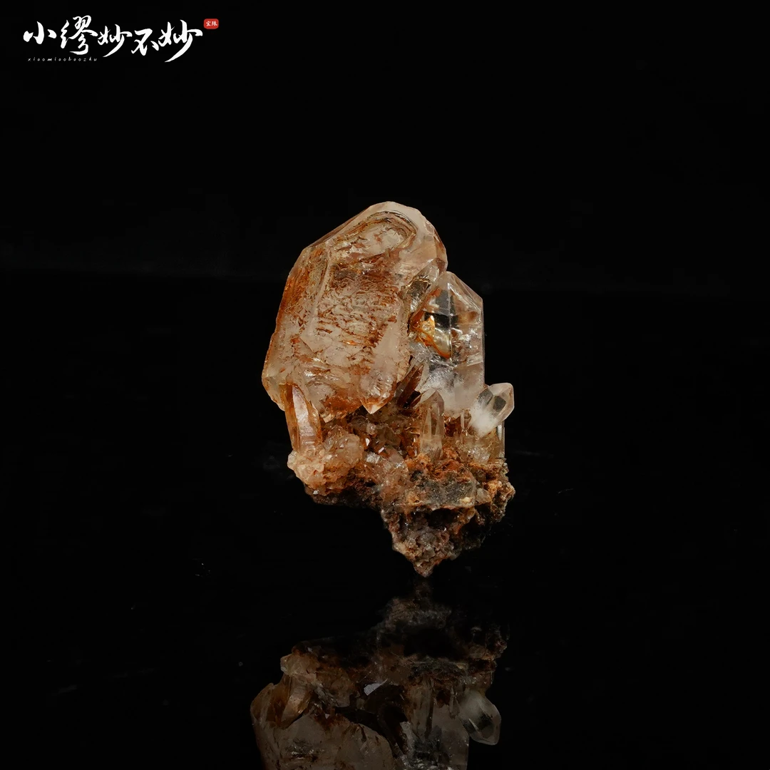 【缪老师严选】SJ2237 红泥骸骨水晶原石摆件