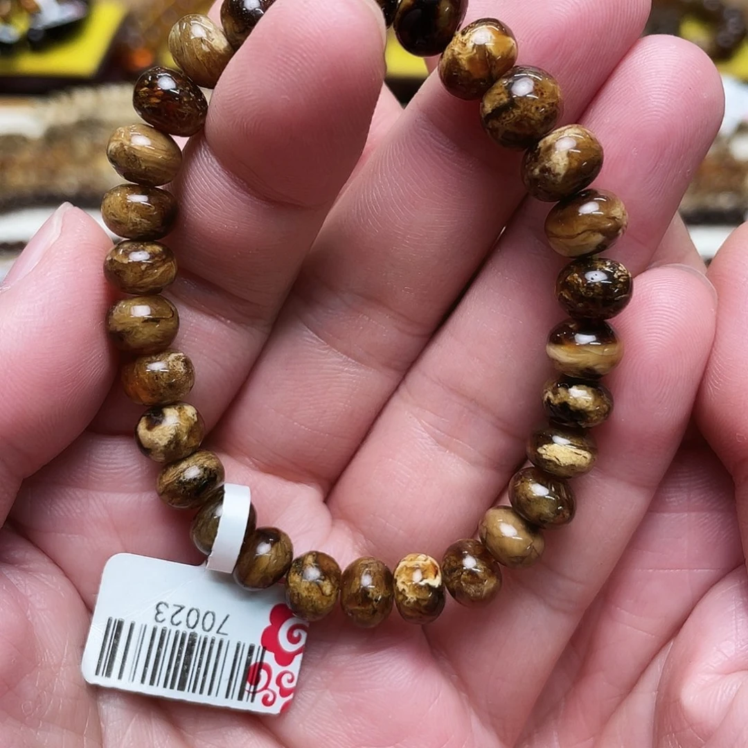 未镶嵌琥珀裸石八70023