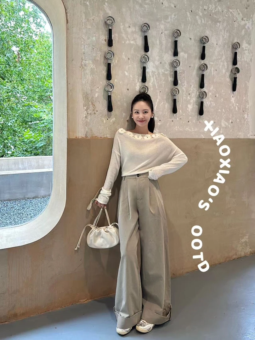 2025秋季新款法式优雅立体花朵拼接长袖针织衫百搭休闲裤两件套