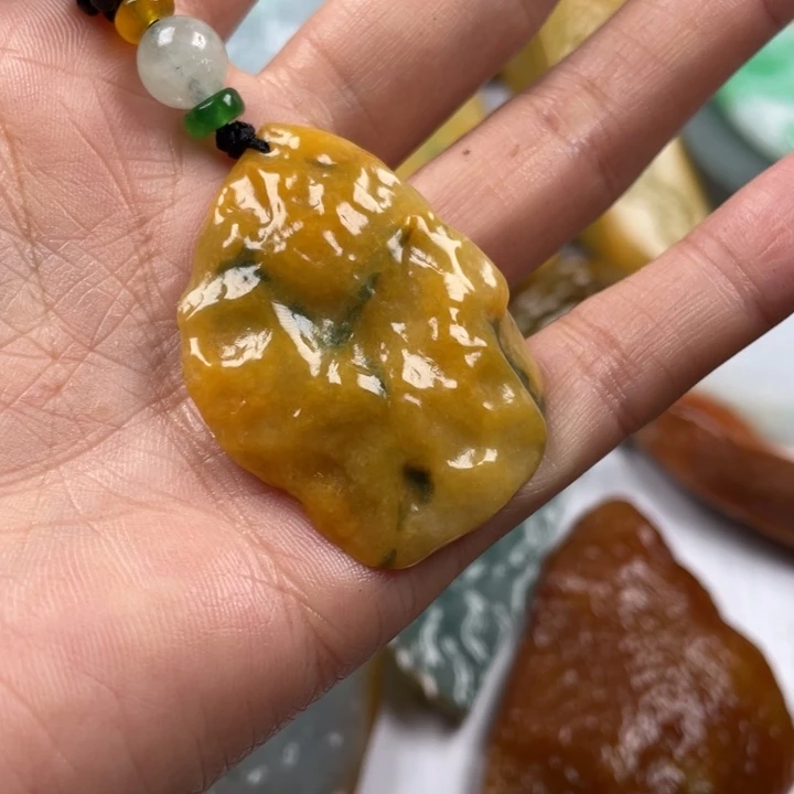 【闪购商品】翡翠颈饰未镶嵌D****s翡翠