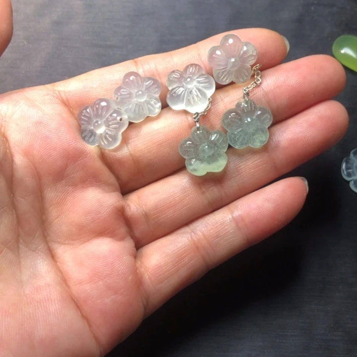 *****未镶嵌蛇纹石玉耳坠