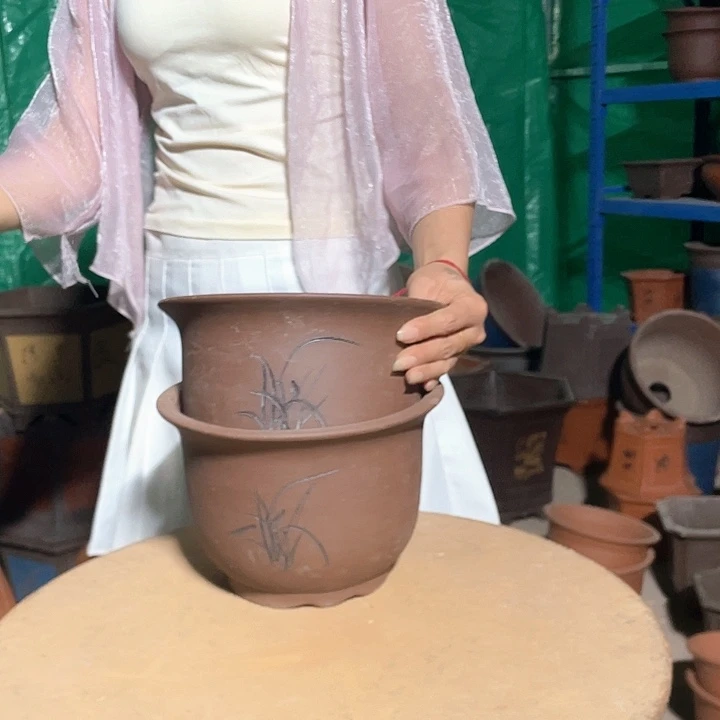 21-21素面金钟花盆花盆