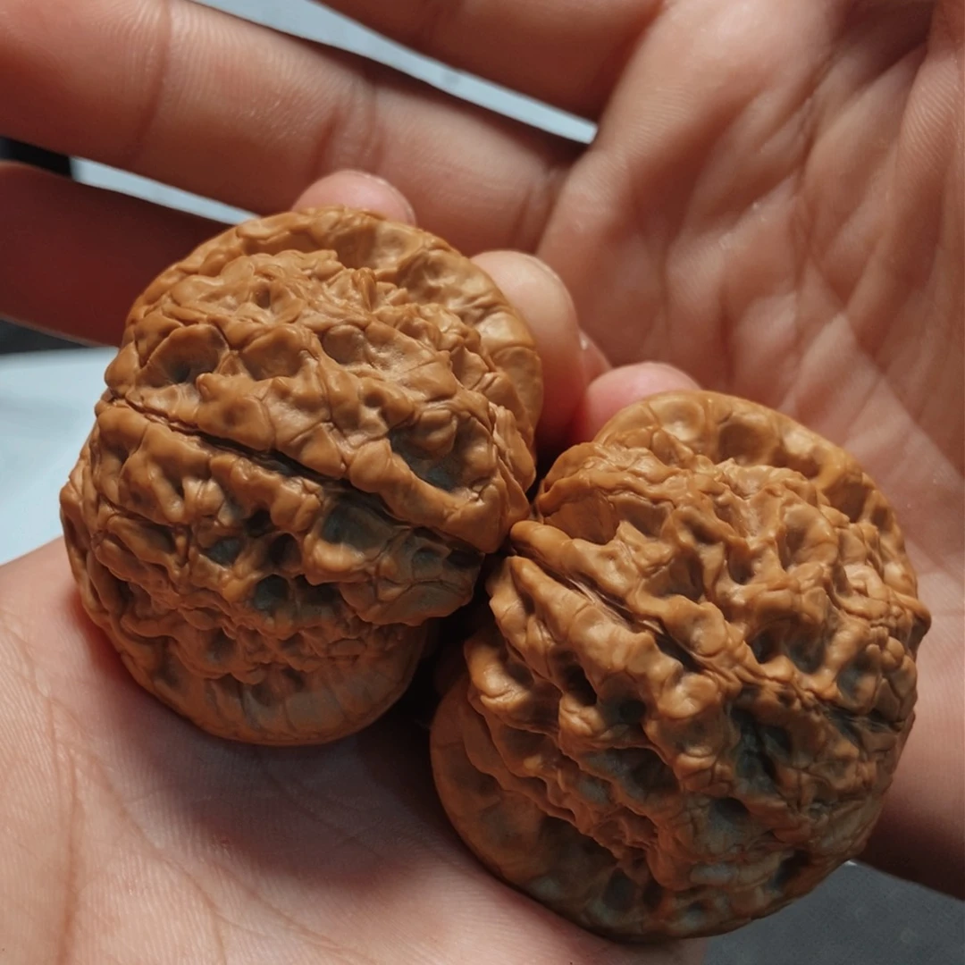 文玩核桃吊坠龙鼎