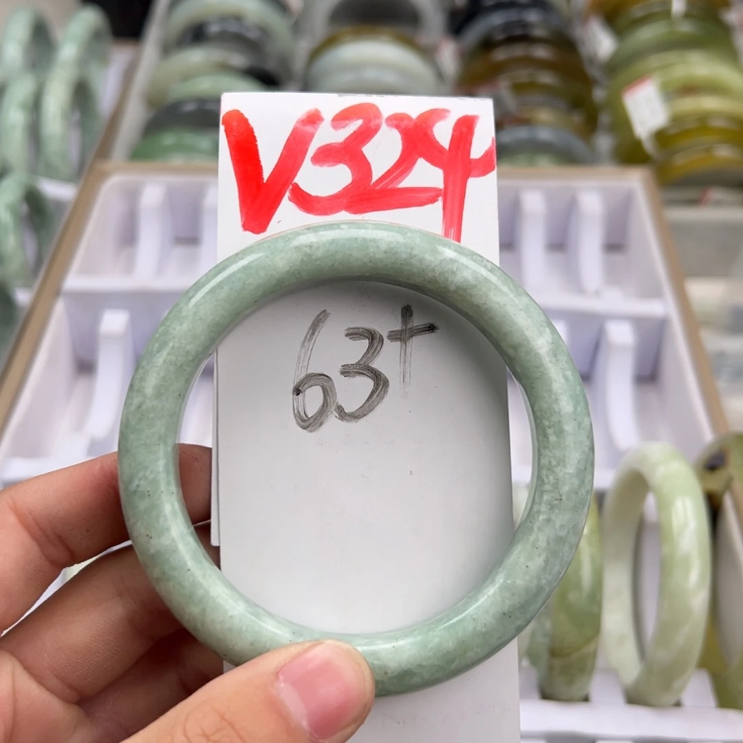 岫玉手镯未镶嵌天然岫玉