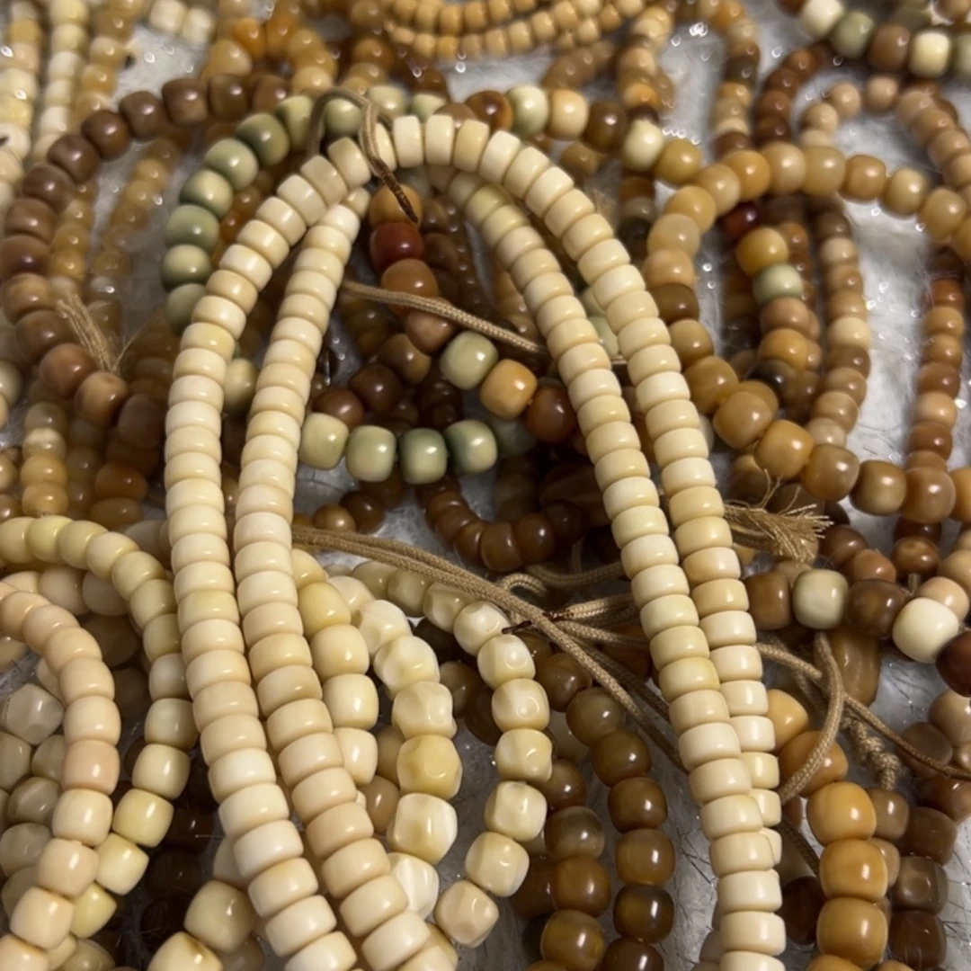 菩提籽类龙脊菩提小白龙药片卡8脖挂