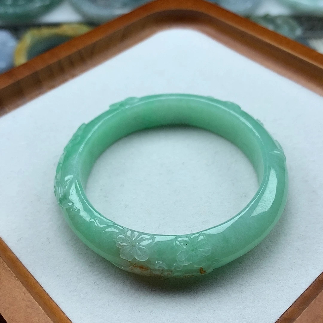 翡翠未镶嵌手镯复古风格52.6