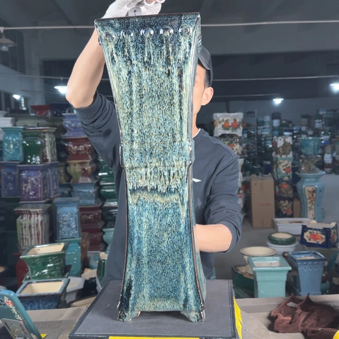 一风堂石湾花盆。微瑕缝隙