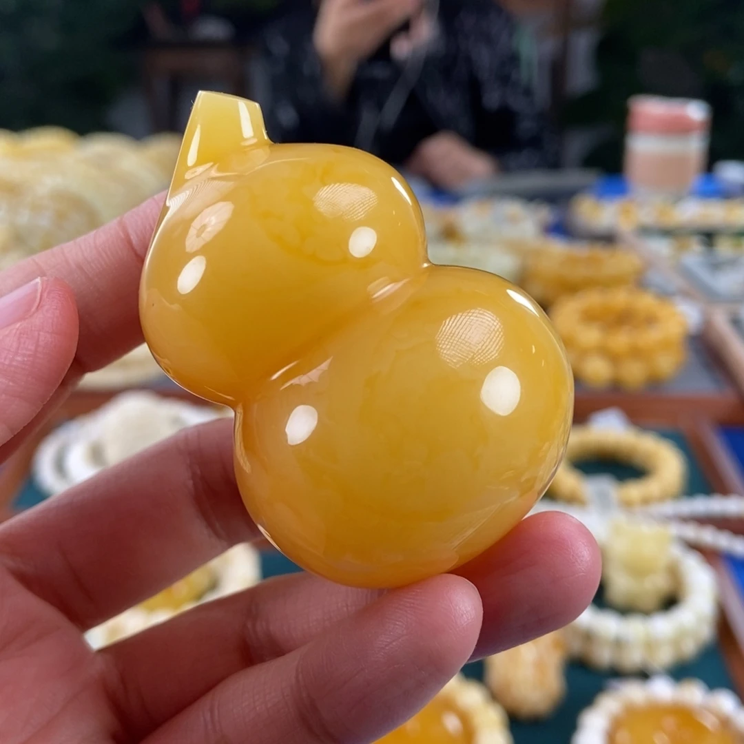 琥珀未镶嵌珠宝奇石46.11鸡油红葫芦吊坠