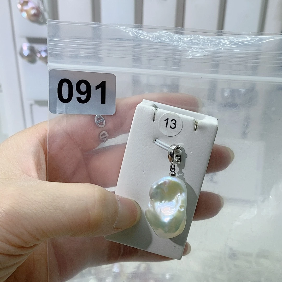 淡水珍珠合金颈饰