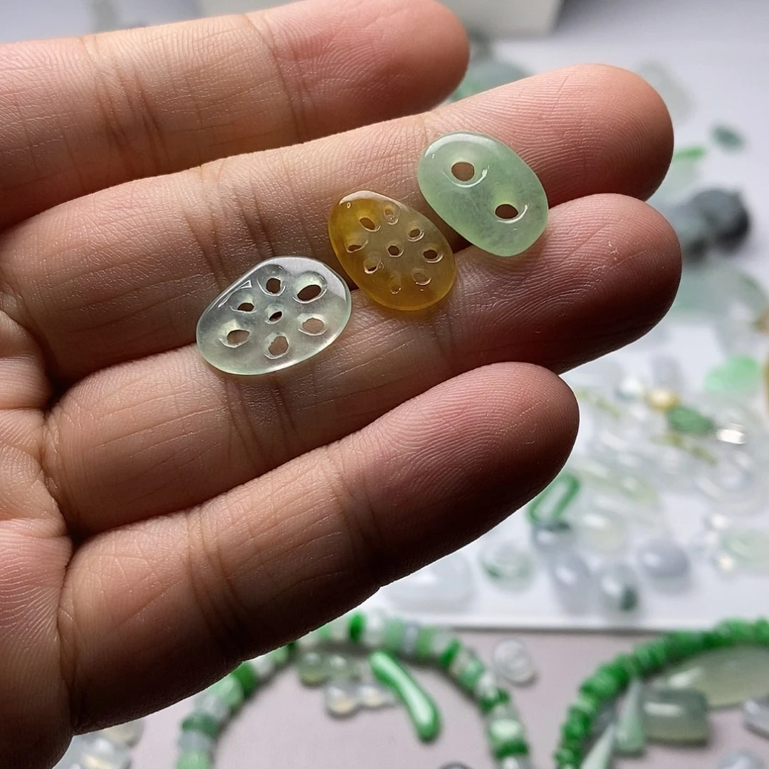 E***o颈饰未镶嵌翡翠天然翡翠