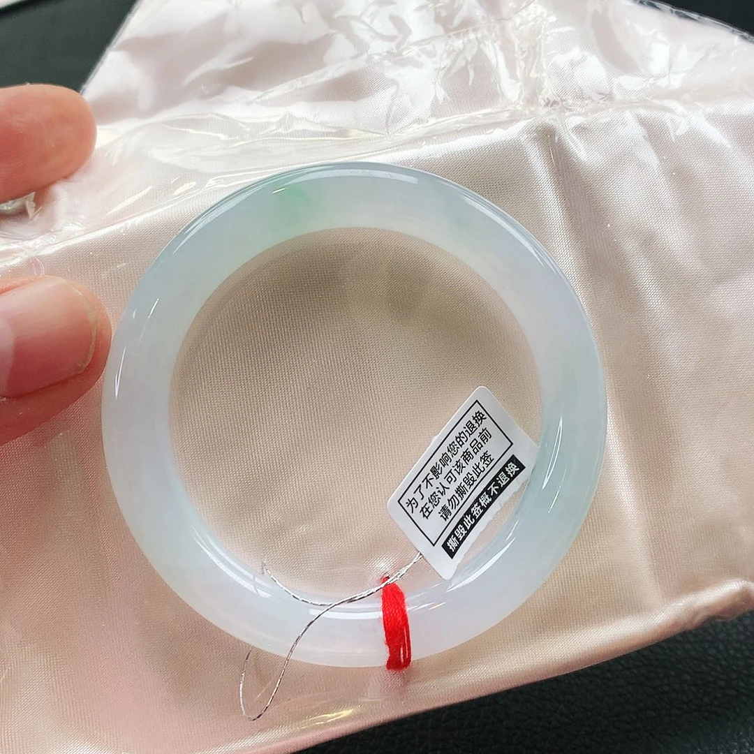 未镶嵌手镯翡翠天然翡翠手镯