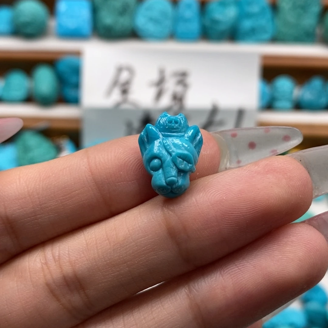 绿松石未镶嵌颈饰