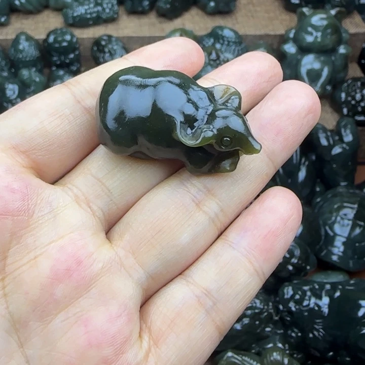 和田玉（糖玉）未镶嵌挂件