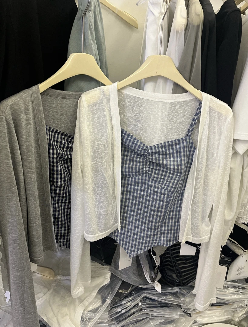 【现货吊带+外套】韩系小清新甜美减龄格纹吊带背心+长袖罩衫叠穿