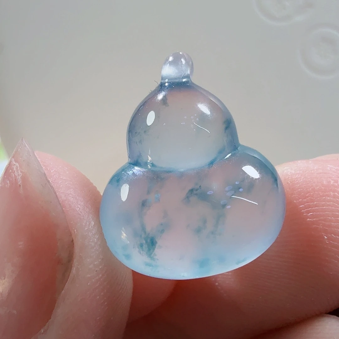 翡翠未镶嵌颈饰特价立体葫芦