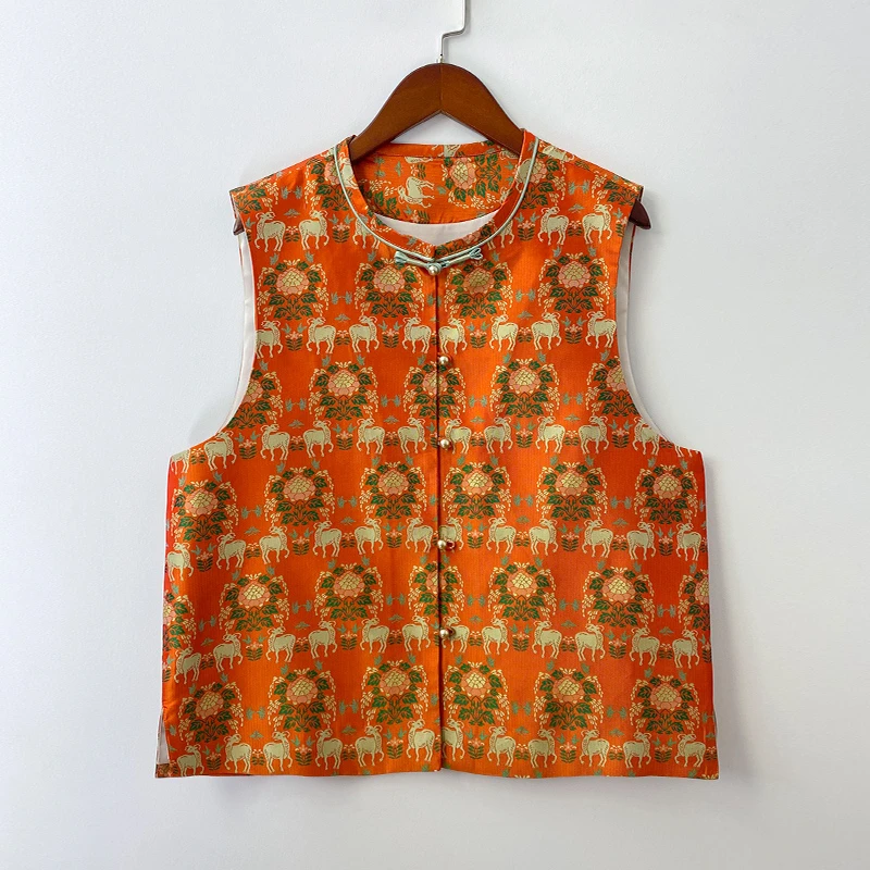 2025新款三羊开泰蜀锦马甲新中式国风复古气质圆领对襟女士马夹