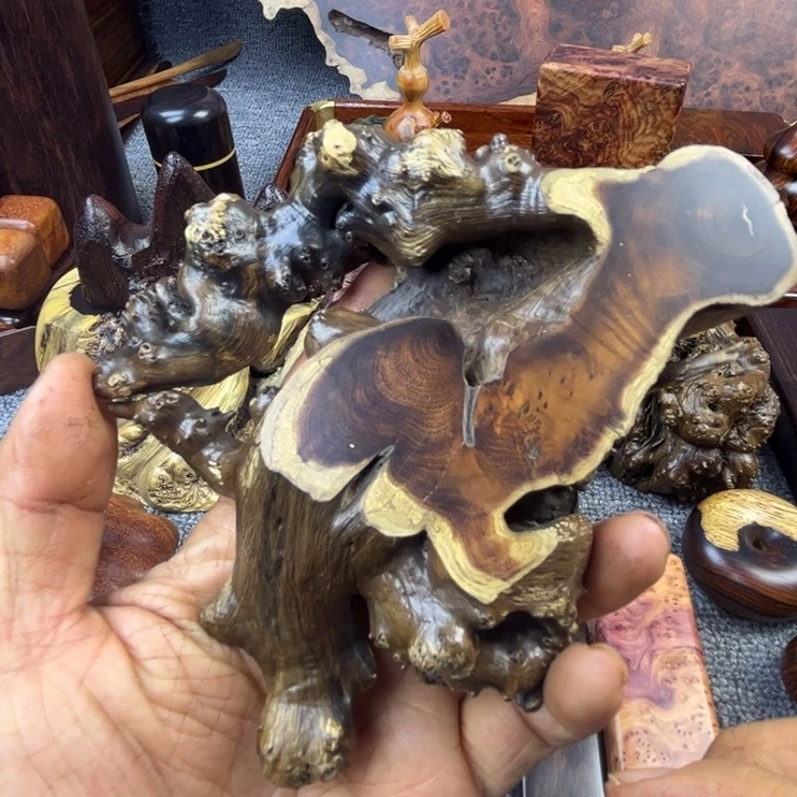 木麻梨疙瘩底座，随形