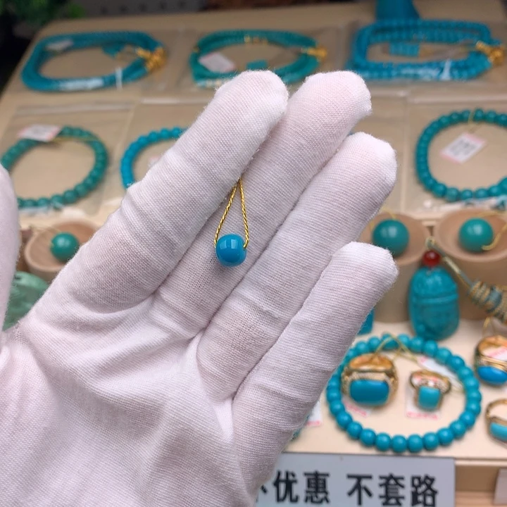 18K金镶嵌绿松石珠宝奇石