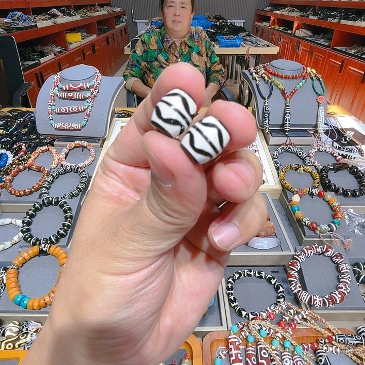 未镶嵌玛瑙/玉髓珠宝奇石