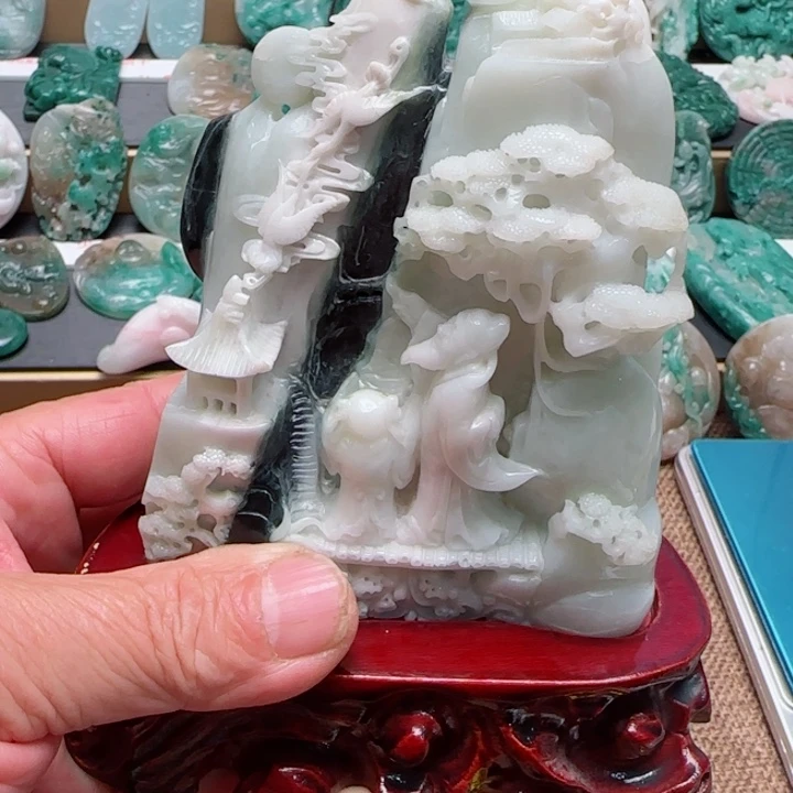 独山玉未镶嵌颈饰