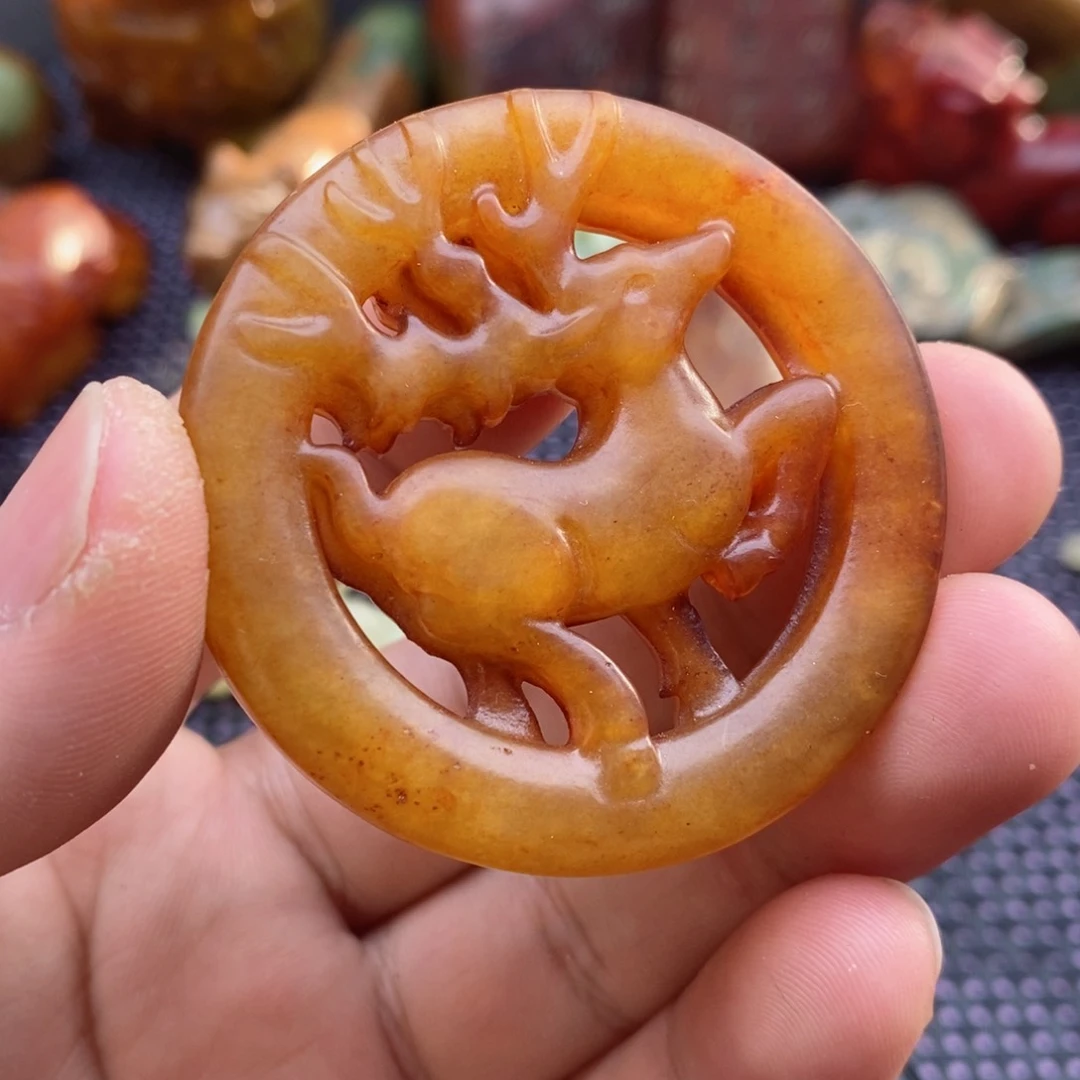 蛇纹石玉颈饰未镶嵌